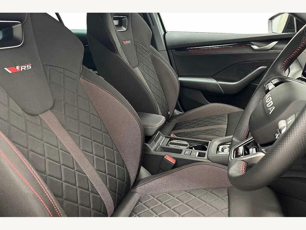 Skoda Octavia 1.5 Tsi Act Se Technology Estate White #10