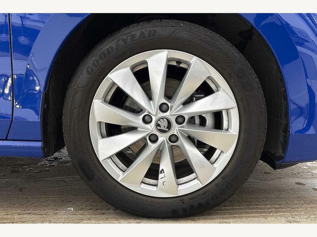 Skoda Superb 2025 2.0 Tdi Se Technology Dsg Blue #5