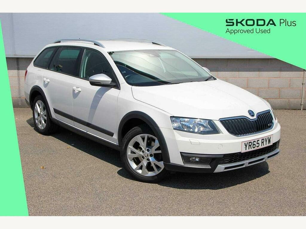 Skoda Octavia 2015 2.0 Tdi Cr Scout 4X4 White