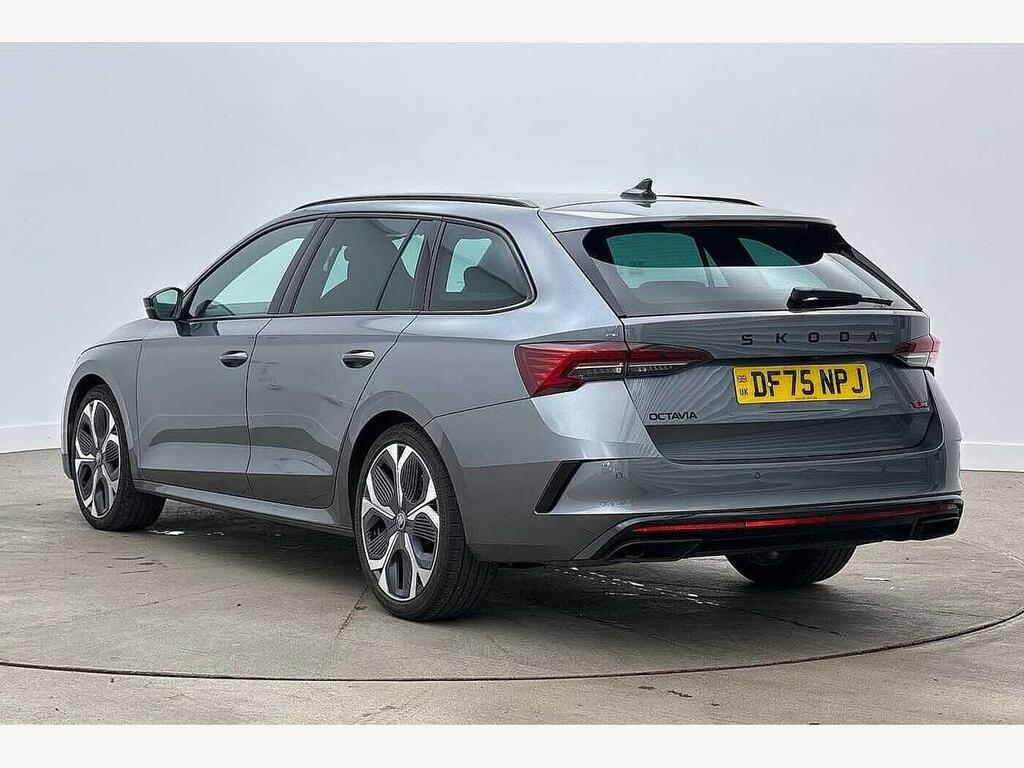 Skoda Octavia 2025 2.0 Tsi Vrs Dsg Grey #3