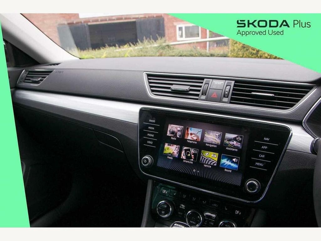 Skoda Superb Se Technology White #15