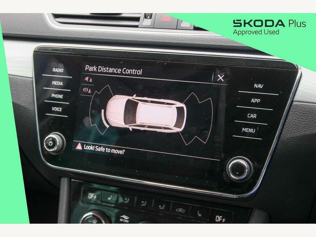 Skoda Superb Se Technology White #19