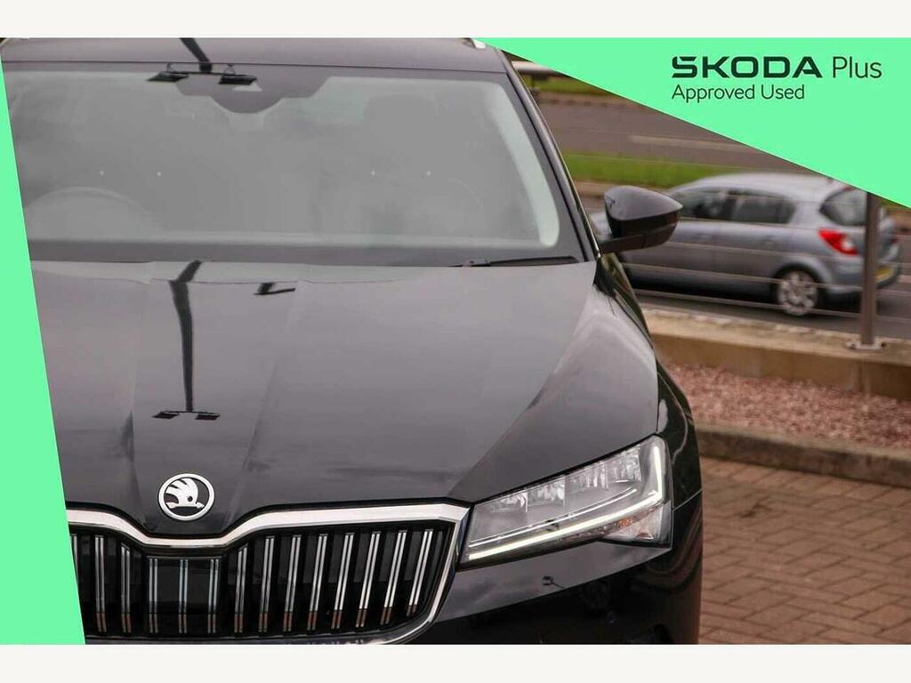 Skoda Superb Se Technology White #24
