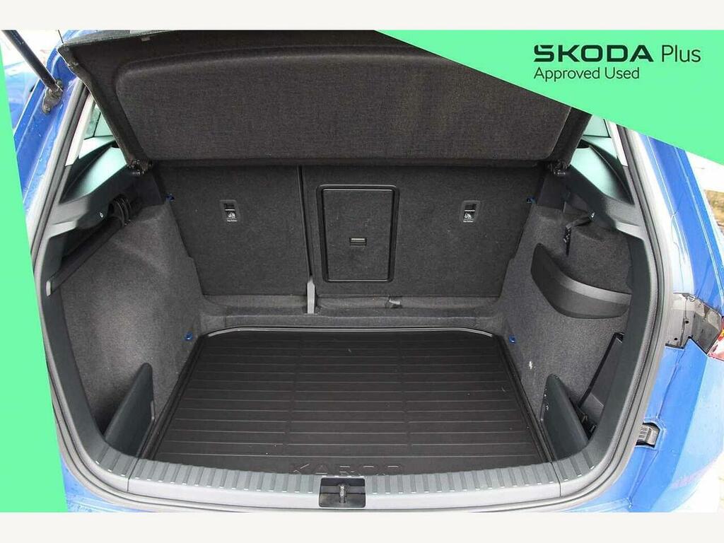 Skoda Karoq Se L Black #11