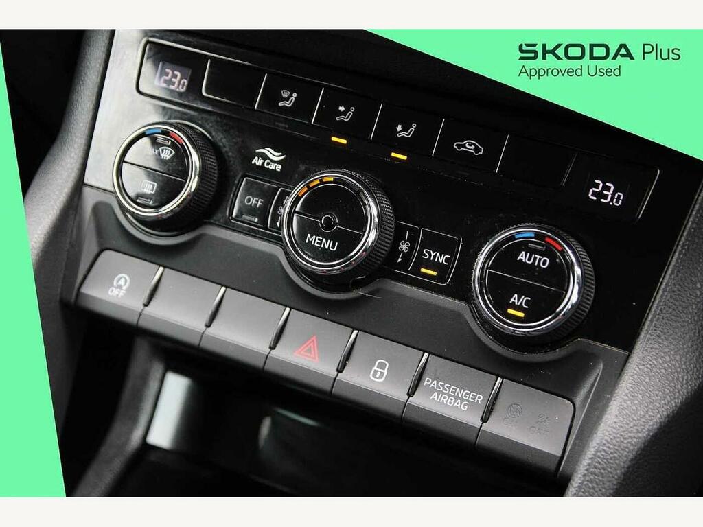 Skoda Karoq Se L Black #21