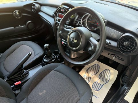 Mini Hatch 1.5 Cooper D SW14OJM White #5