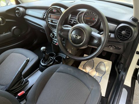 Mini Hatch 1.5 Cooper D SW14OJM White #4
