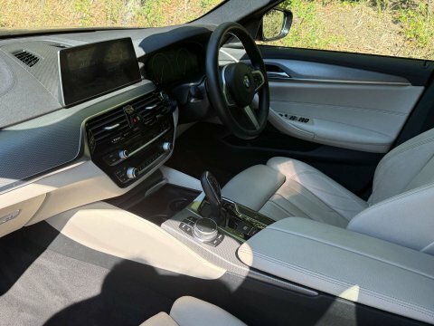 BMW 5 Series 3.0 540I Xdrive PK68JGF Black #2