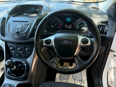 Ford Kuga 2.0 Kuga Zetec White #4