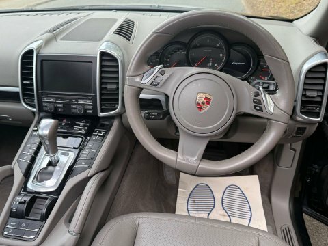 Porsche Cayenne 3.0 Cayenne V6 Black #4