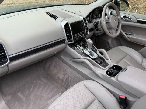 Porsche Cayenne 3.0 Cayenne V6 Black #2
