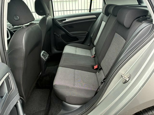 Volkswagen Golf 2.0 Golf Gt White #11