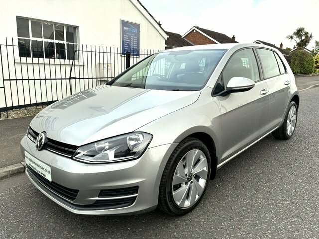Volkswagen Golf 2.0 Golf Gt White #1