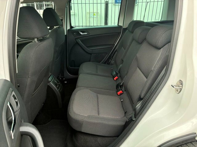 Skoda Yeti Suv White #12