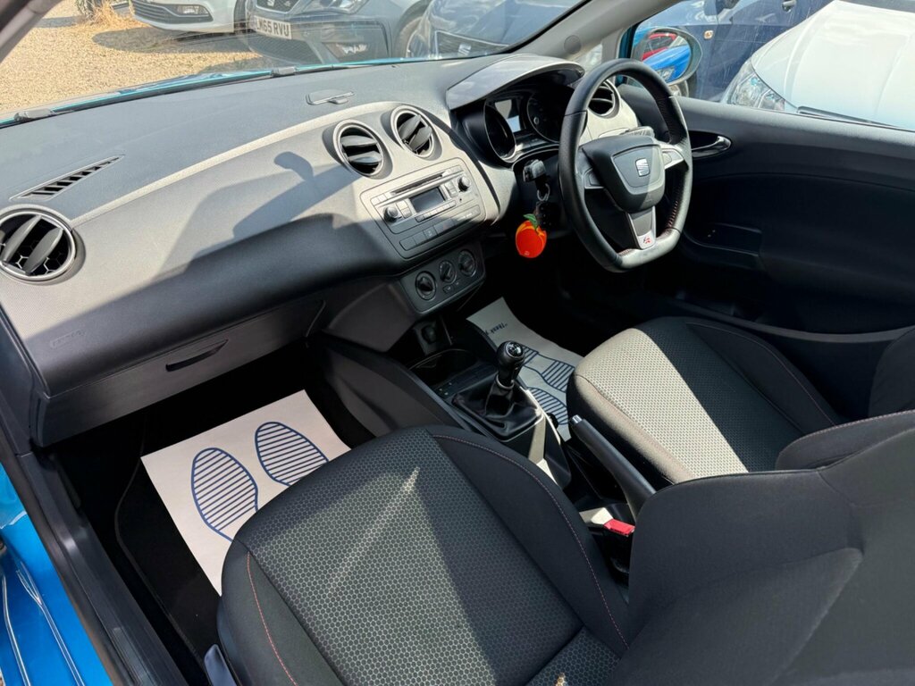 Seat Ibiza Hatchback Red #35