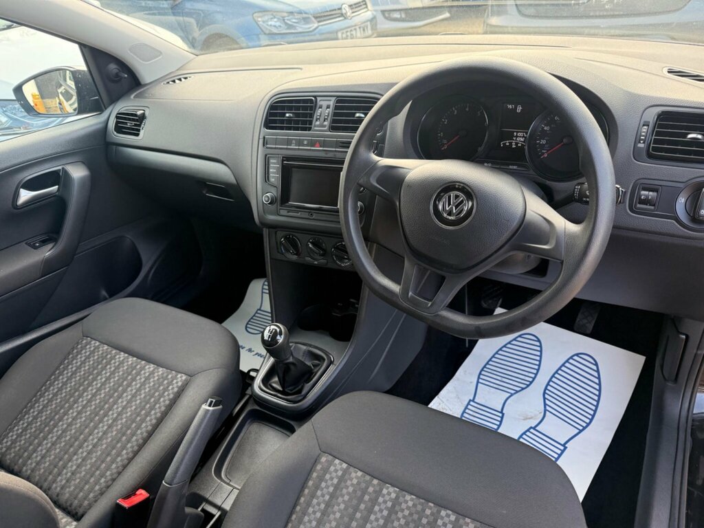 Volkswagen Polo Hatchback White #31