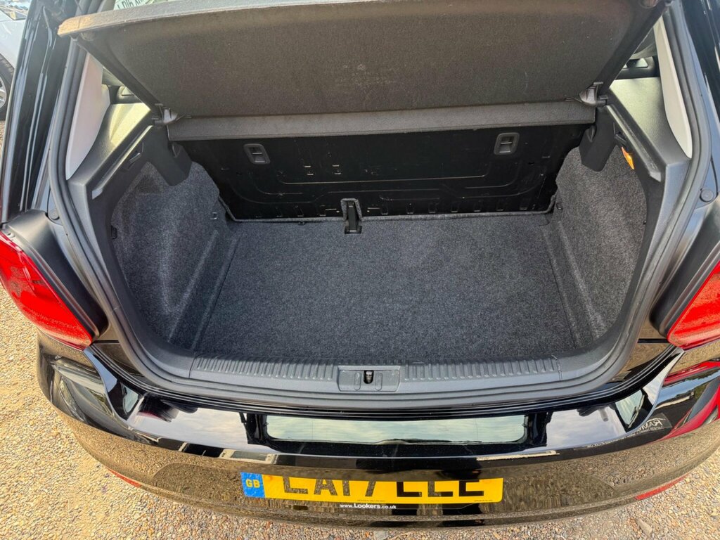 Volkswagen Polo Hatchback White #35