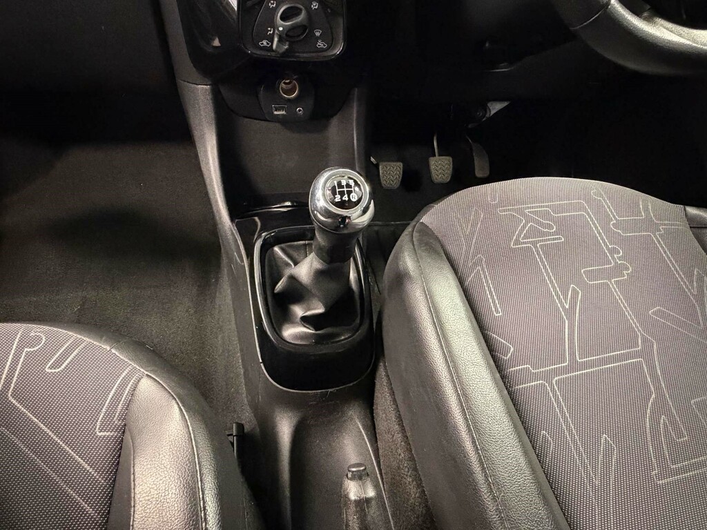 Toyota Aygo X Vvt-i X-play Grey #19