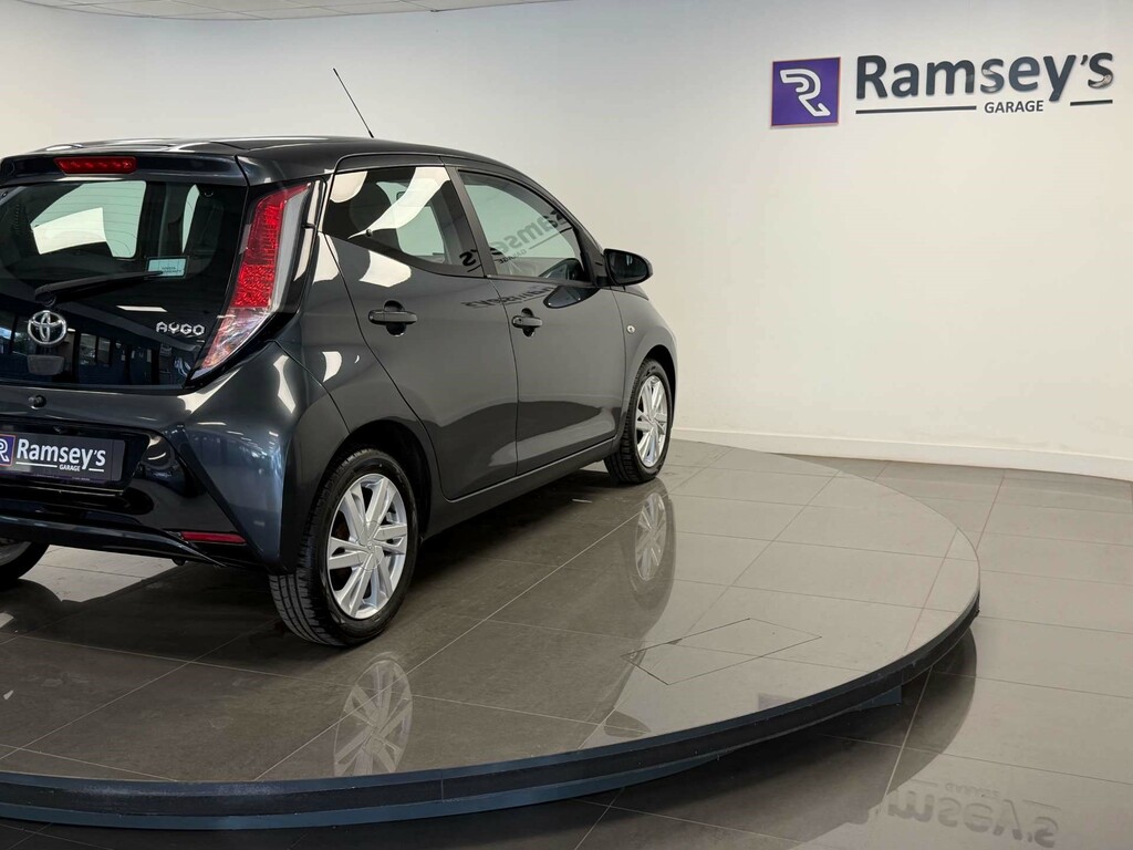 Toyota Aygo X Vvt-i X-play Grey #34
