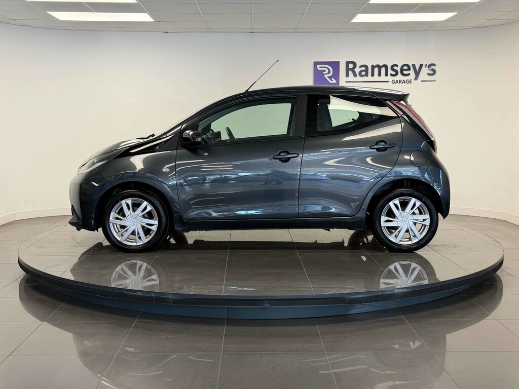 Toyota Aygo X Vvt-i X-play Grey #7
