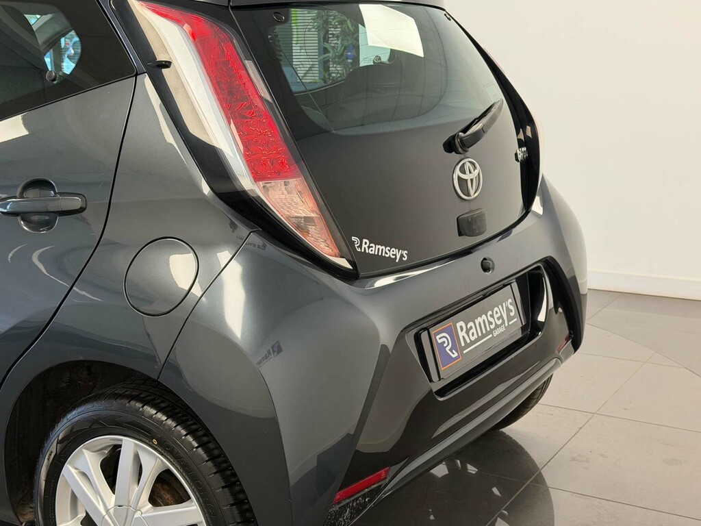 Toyota Aygo X Vvt-i X-play Grey #39