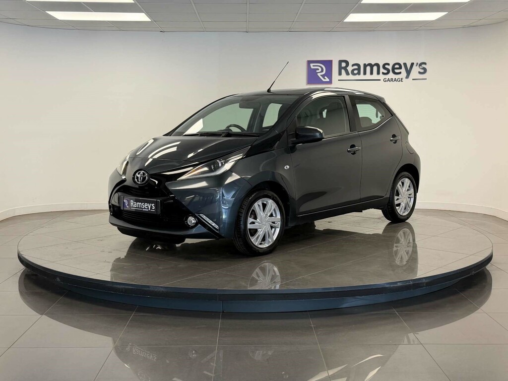 Toyota Aygo X Vvt-i X-play Grey #8