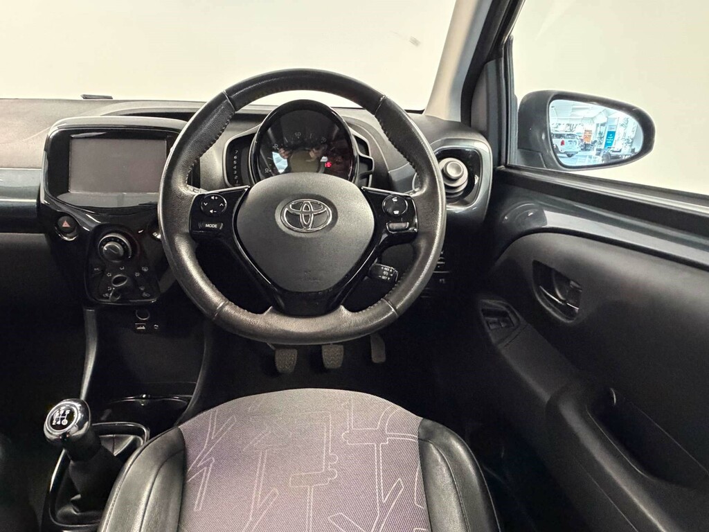 Toyota Aygo X Vvt-i X-play Grey #2