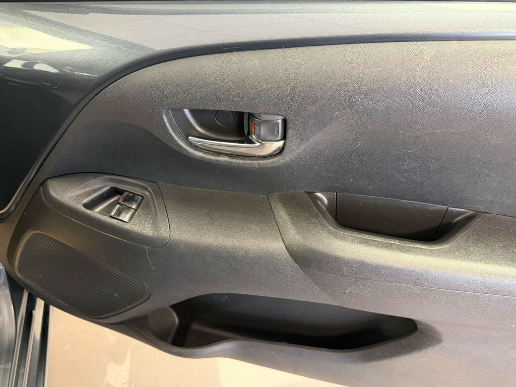 Toyota Aygo X Vvt-i X-play Grey #15