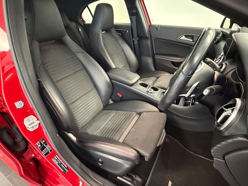 Mercedes-Benz A Class Amg Line Premium LS67JUT  #3
