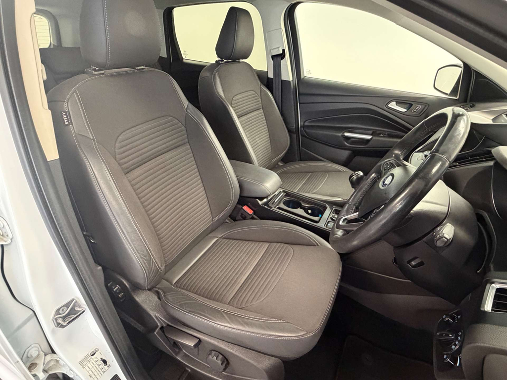 Ford Kuga Titanium Edition Tdci YC19PKB #3