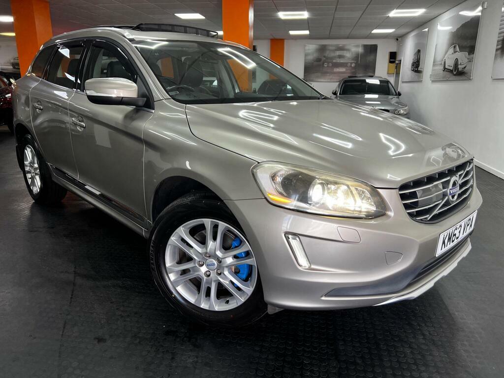 Volvo XC60 2.4 D5 Se Lux Nav Geartronic Awd Euro 5 KM63VPA Gold #2