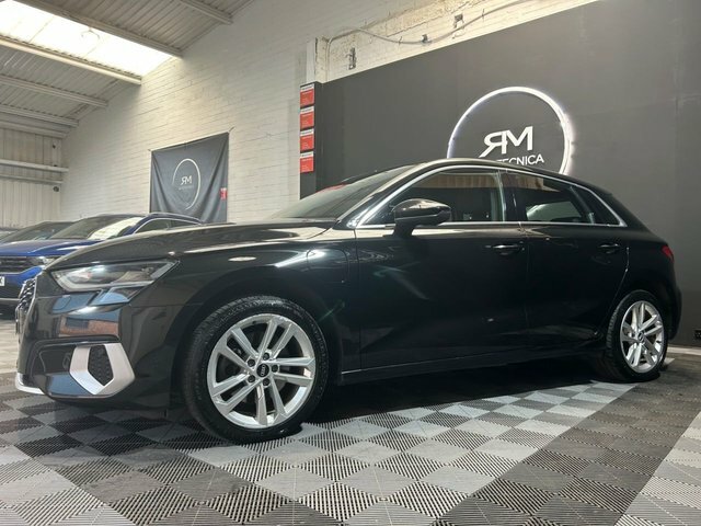 Audi A3 1.4 Tfsie 40 Sport Sportback Plug-in Hy Black #4
