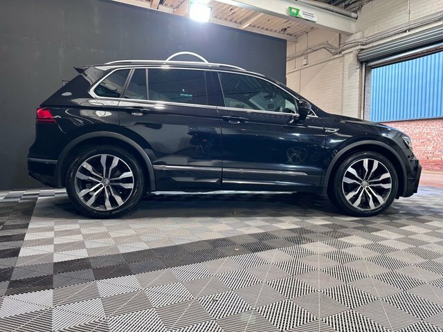 Volkswagen Tiguan 1.5 Tsi Evo R-line Tech Suv Dsg Euro 6 Black #5