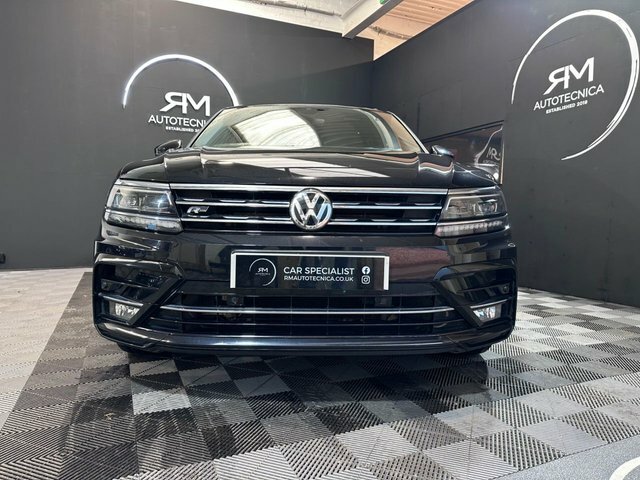 Volkswagen Tiguan 1.5 Tsi Evo R-line Tech Suv Dsg Euro 6 Black #2