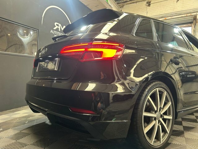 Audi A3 1.6 Tdi 116 Sport S Tronic Black #7