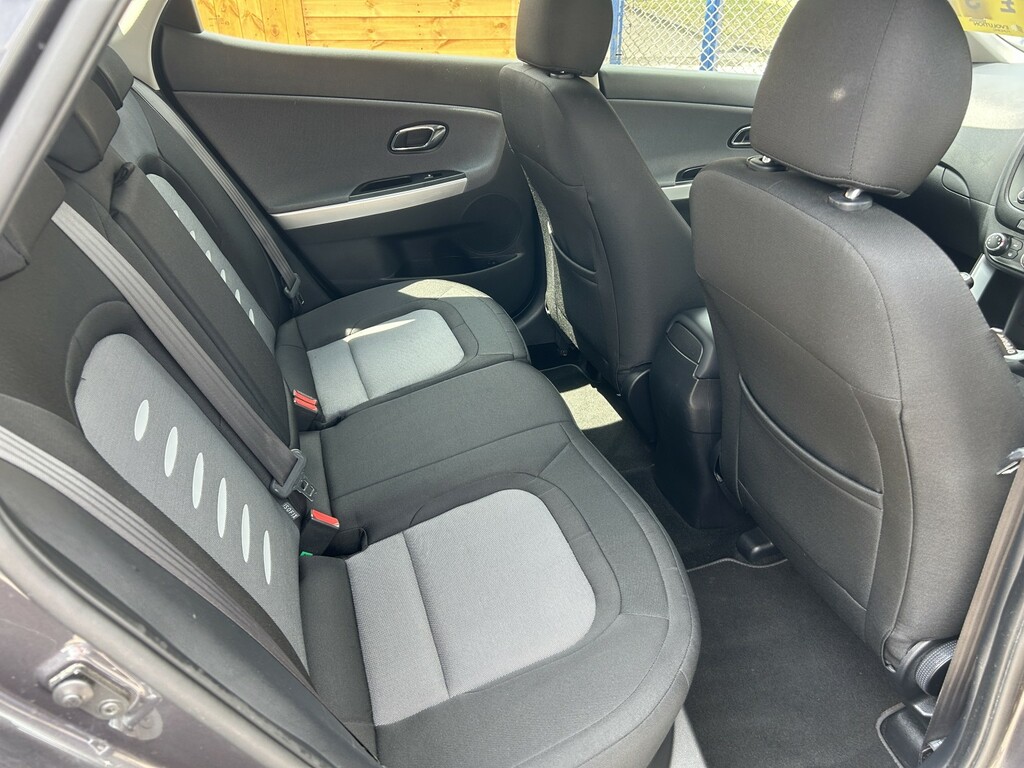 Kia Ceed Hatchback 1.6 Crdi Ecodynamics 2 2014 PE14XOF Silver #6