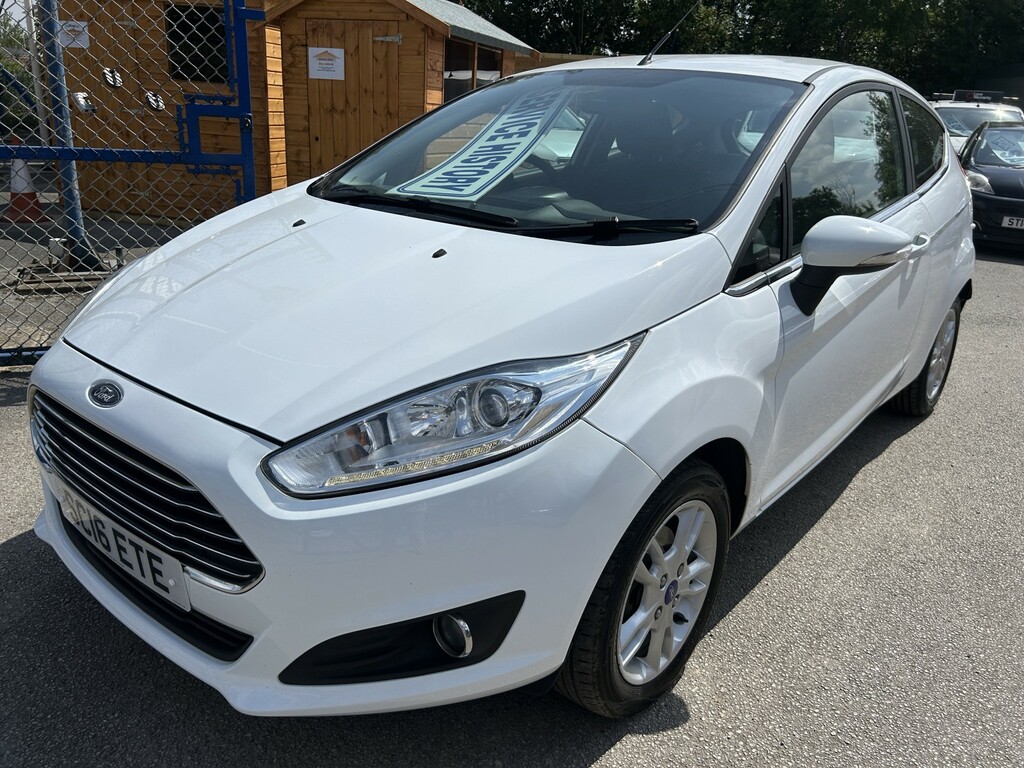 Ford Fiesta Hatchback 1.25 Zetec 2016 SC16ETE White #2