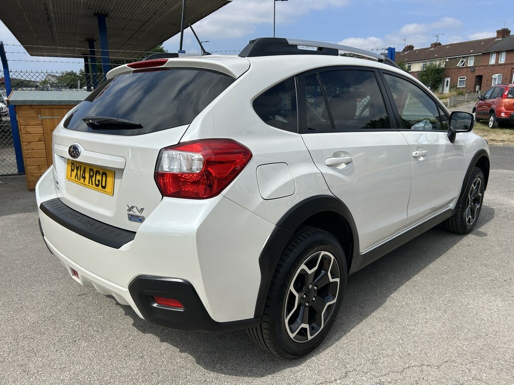 Subaru XV Suv 2.0 D Se Symmetrical Awd 2014 White #4
