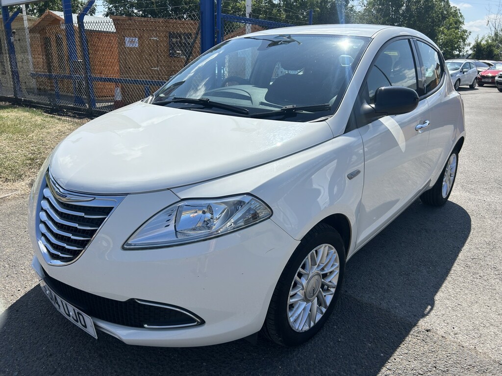 Chrysler Ypsilon 1.2 Ypsilon 1.2 Se SJ14UJO White #2