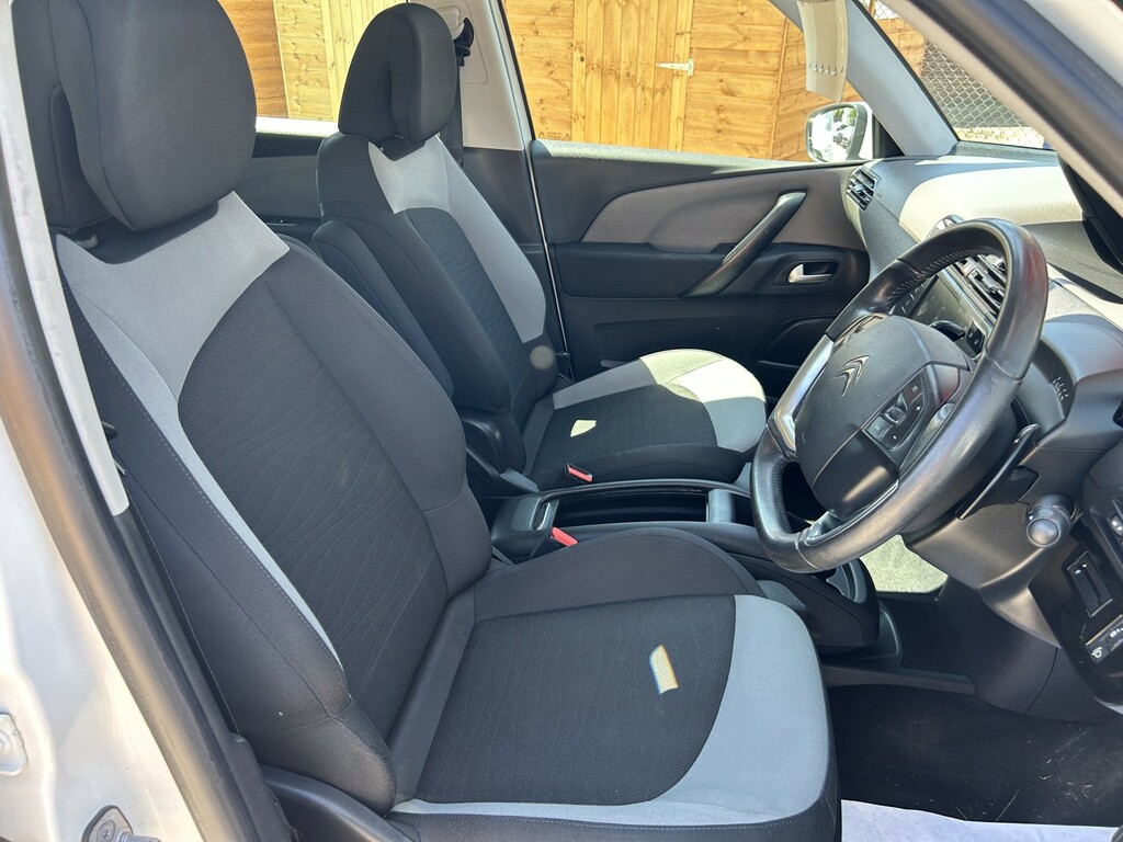Citroen C4 Picasso 1.6 E-hdi Airdream Vtr NK63NFE White #5