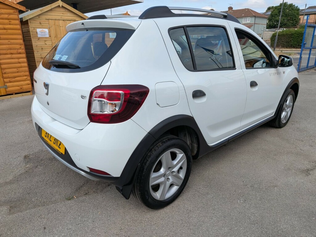 Dacia Sandero Stepway 1.5 Stepway Ambiance Dci 90 White #4