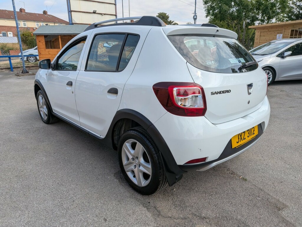 Dacia Sandero Stepway 1.5 Stepway Ambiance Dci 90 White #3