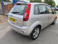 Ford Fiesta 1.2 Style 16V 78 Bhp Red #19