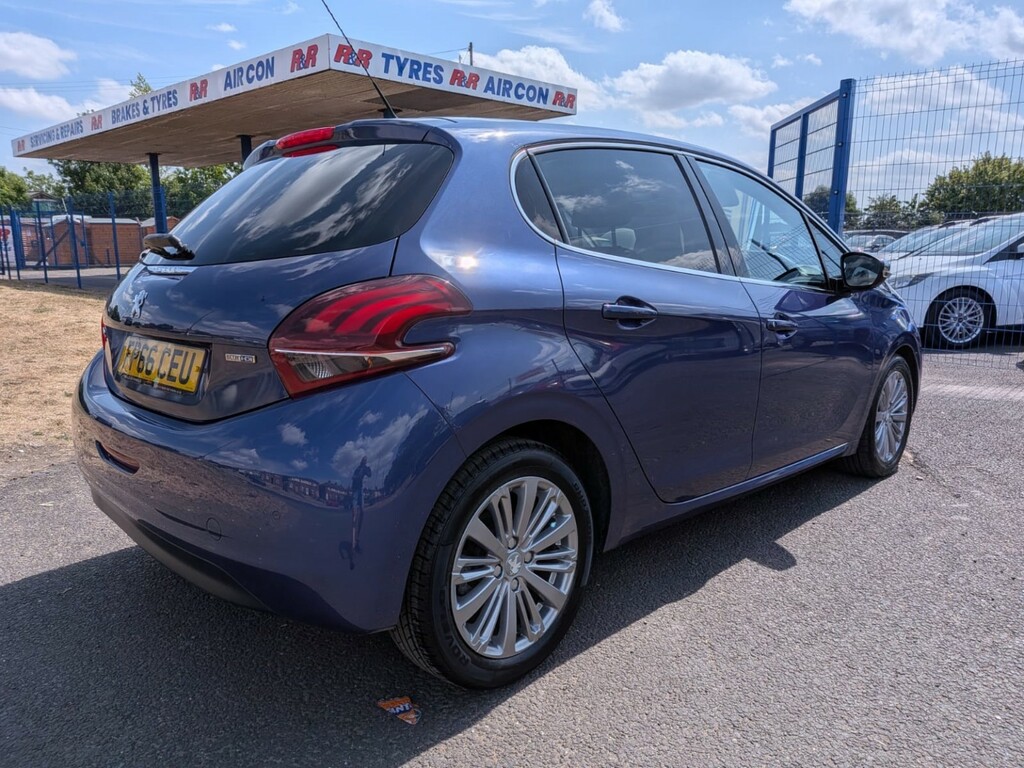 Peugeot 208 1.6 Bluehdi Allure Blue #4