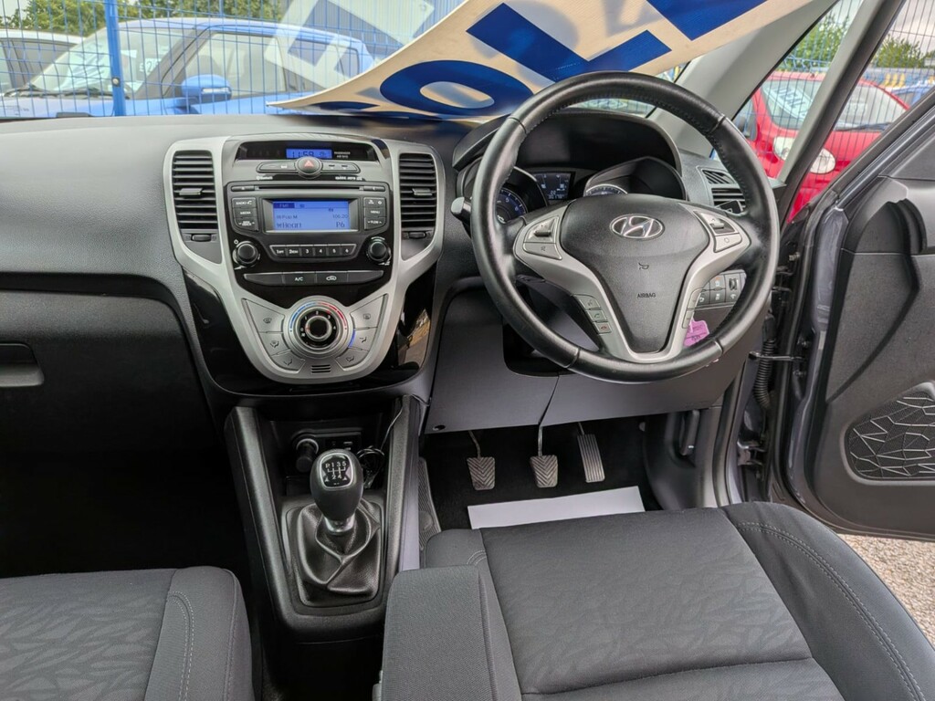 Hyundai Ix20 1.6 Crdi Blue Drive Se 2016 Silver #13