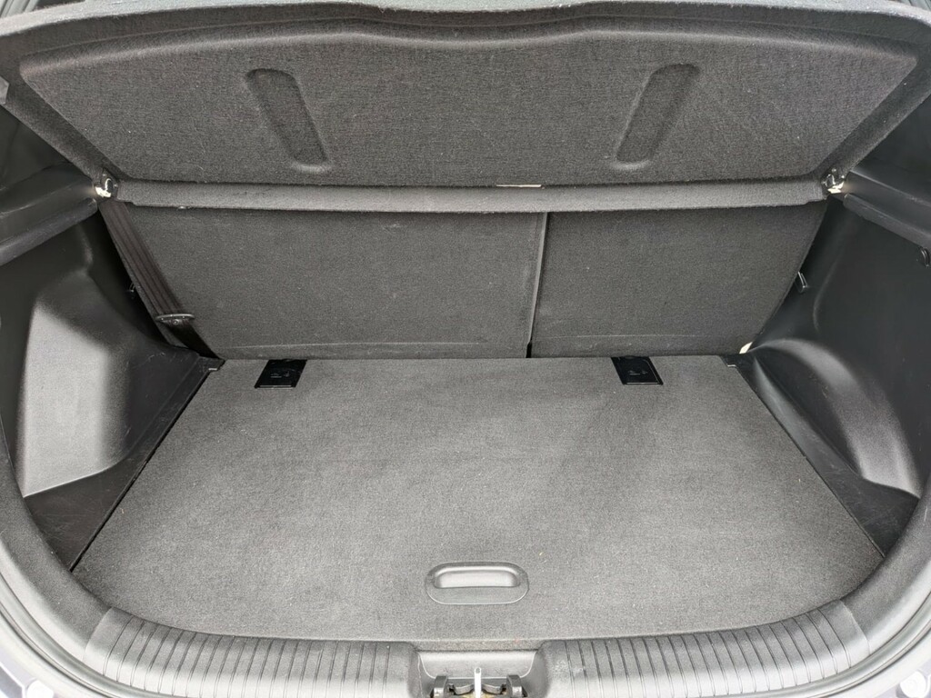 Hyundai Ix20 1.6 Crdi Blue Drive Se 2016 Silver #9