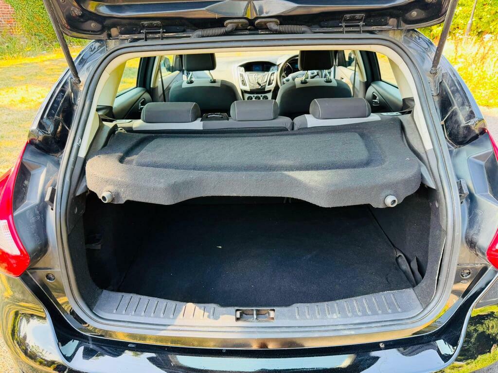 Ford Focus Estate 1.6 Tdci 115 Titanium X Estate Man, Grey #18