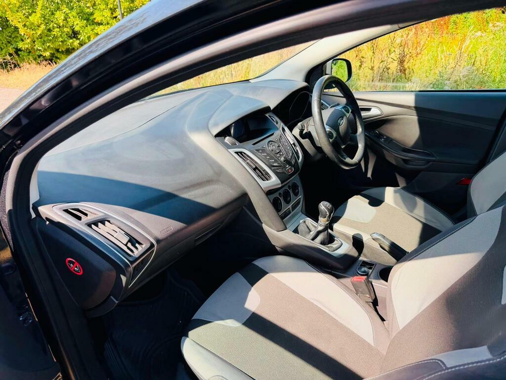 Ford Focus Estate 1.6 Tdci 115 Titanium X Estate Man, Grey #22