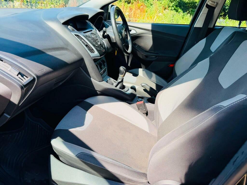 Ford Focus Estate 1.6 Tdci 115 Titanium X Estate Man, Grey #44