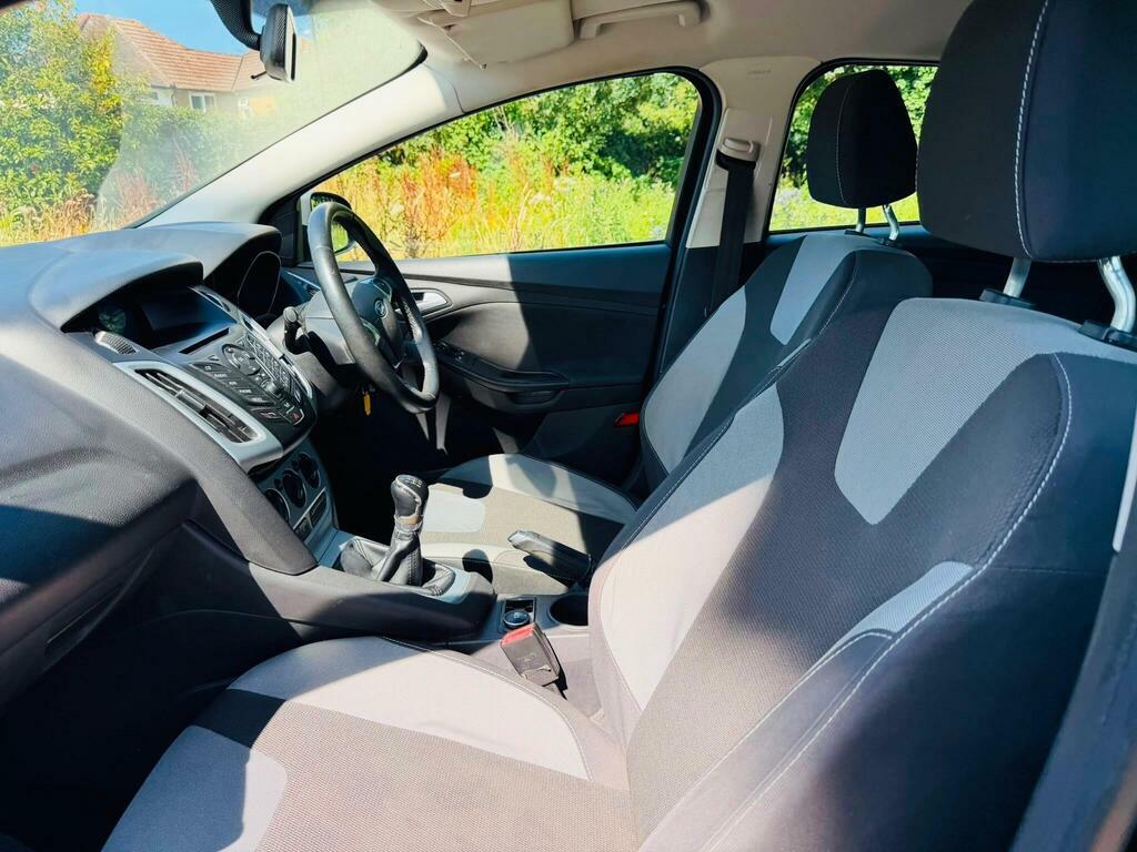 Ford Focus Estate 1.6 Tdci 115 Titanium X Estate Man, Grey #33